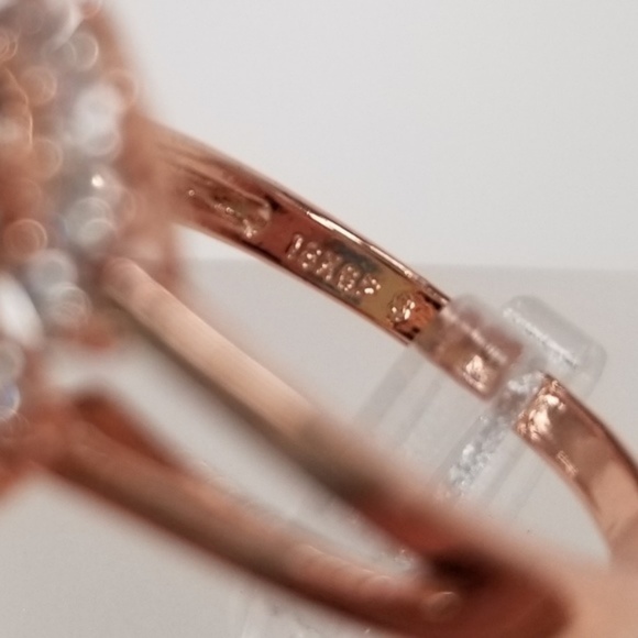 18k Rose Gold With Black Spinel Ring - Picture 6 of 8